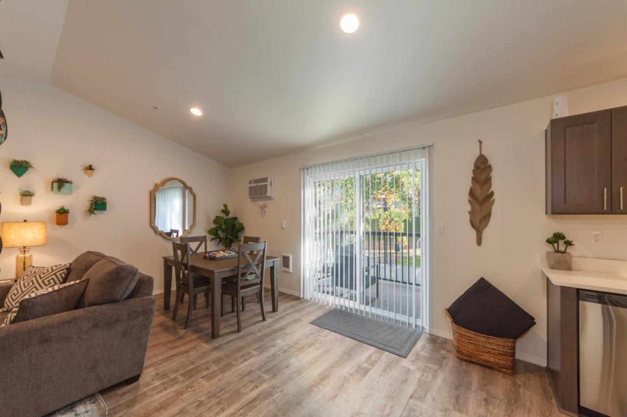 Modern And Stylish King Bed Wifi Free Parking Apartment Spokane Valley Bagian luar foto