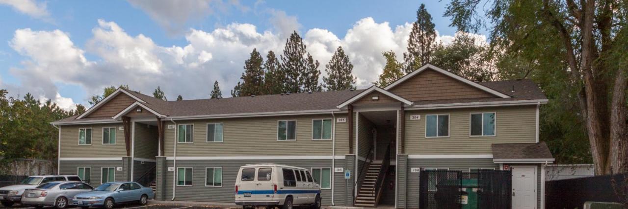 Modern And Stylish King Bed Wifi Free Parking Apartment Spokane Valley Bagian luar foto