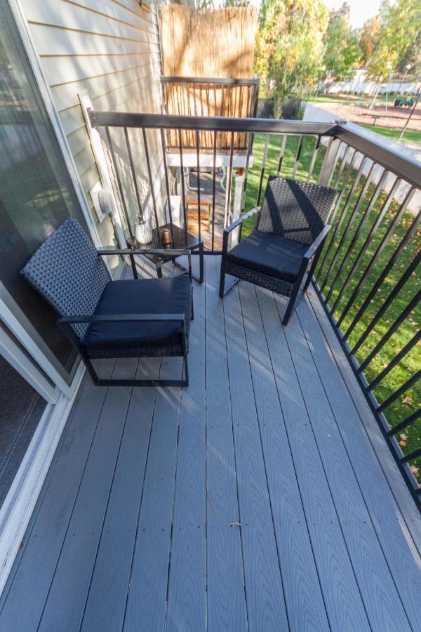 Modern And Stylish King Bed Wifi Free Parking Apartment Spokane Valley Bagian luar foto